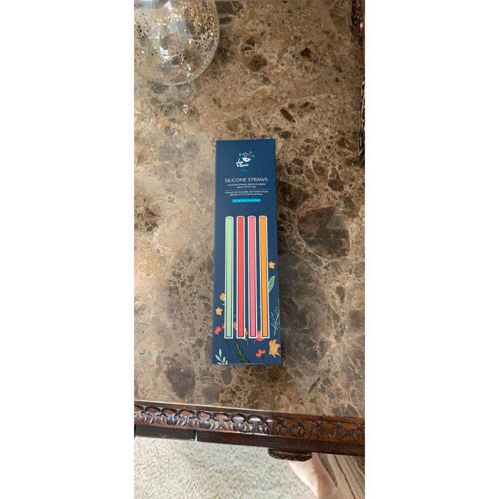 Chic & Tonic Colorful Silicone Straws Brand New in Box